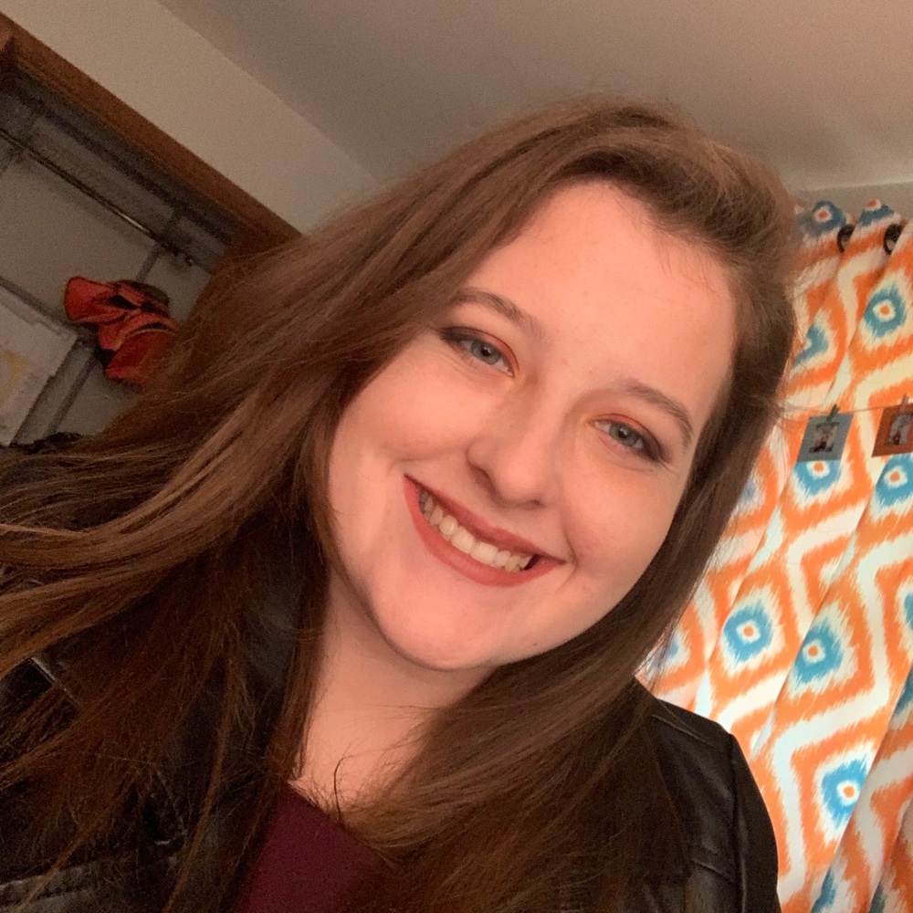 Meet your Posher, Alyssa